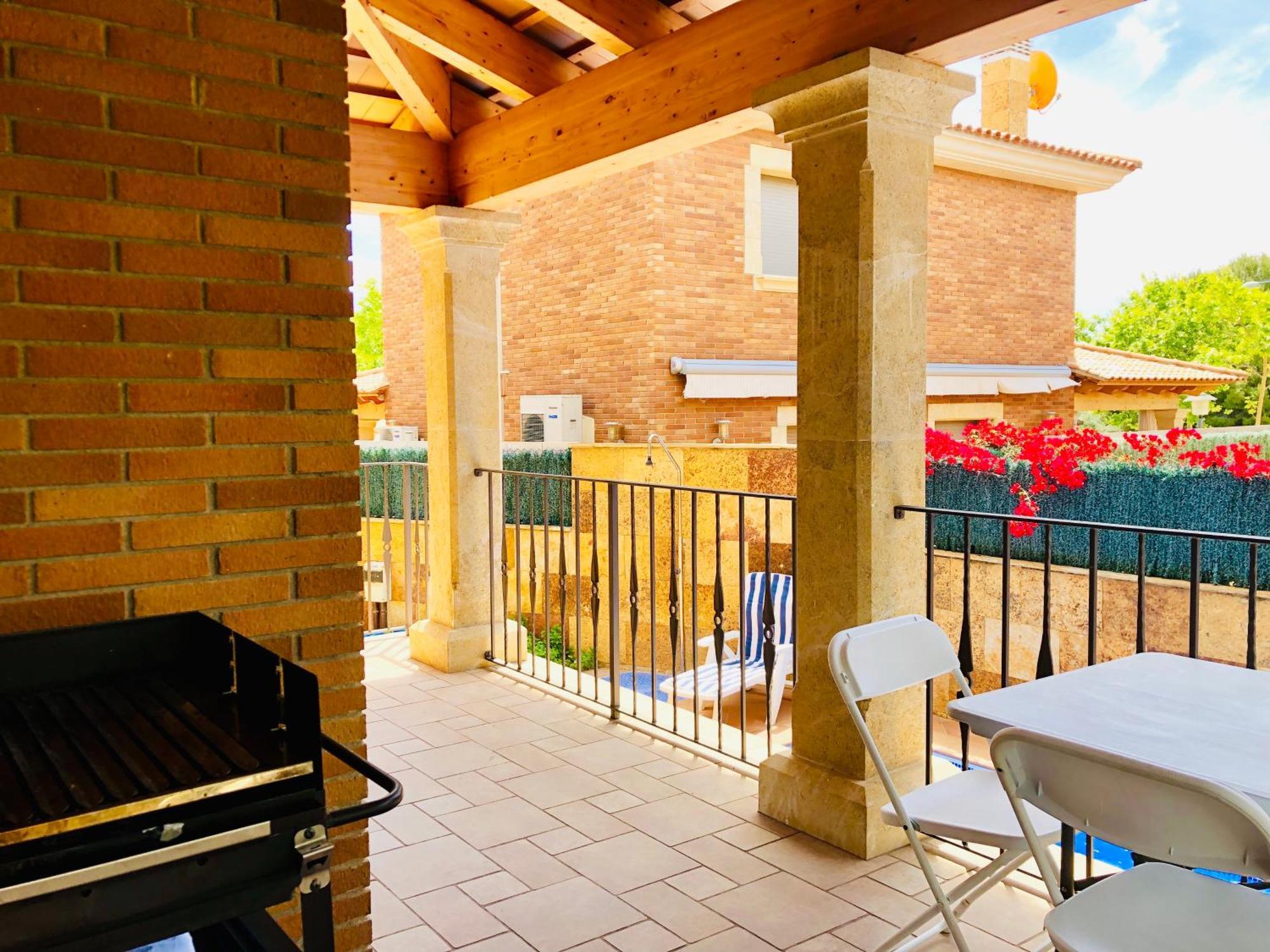 Chalet Con Piscina Privada!!! Altafulla Exteriör bild